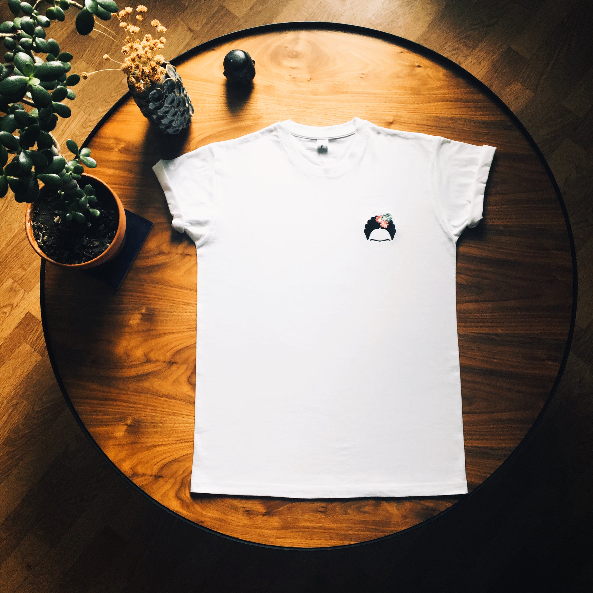 T-shirt blanc broderie Frida · Iconix